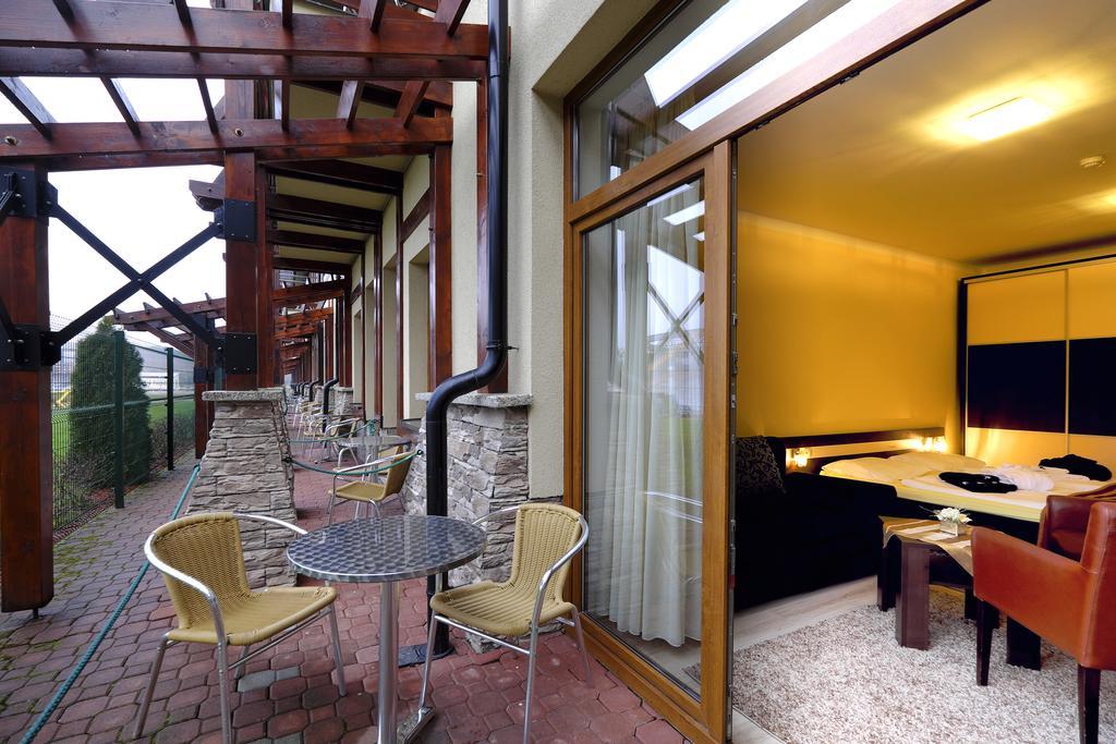 Luxury Apartment Kristof Besenova Ngoại thất bức ảnh
